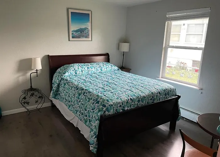Nightshade Bnb